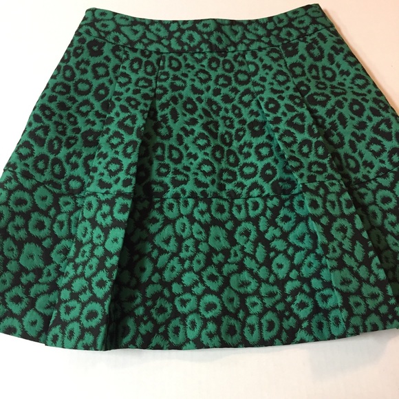 Banana republic pleated skirt size 2 career - Picture 3 of 4